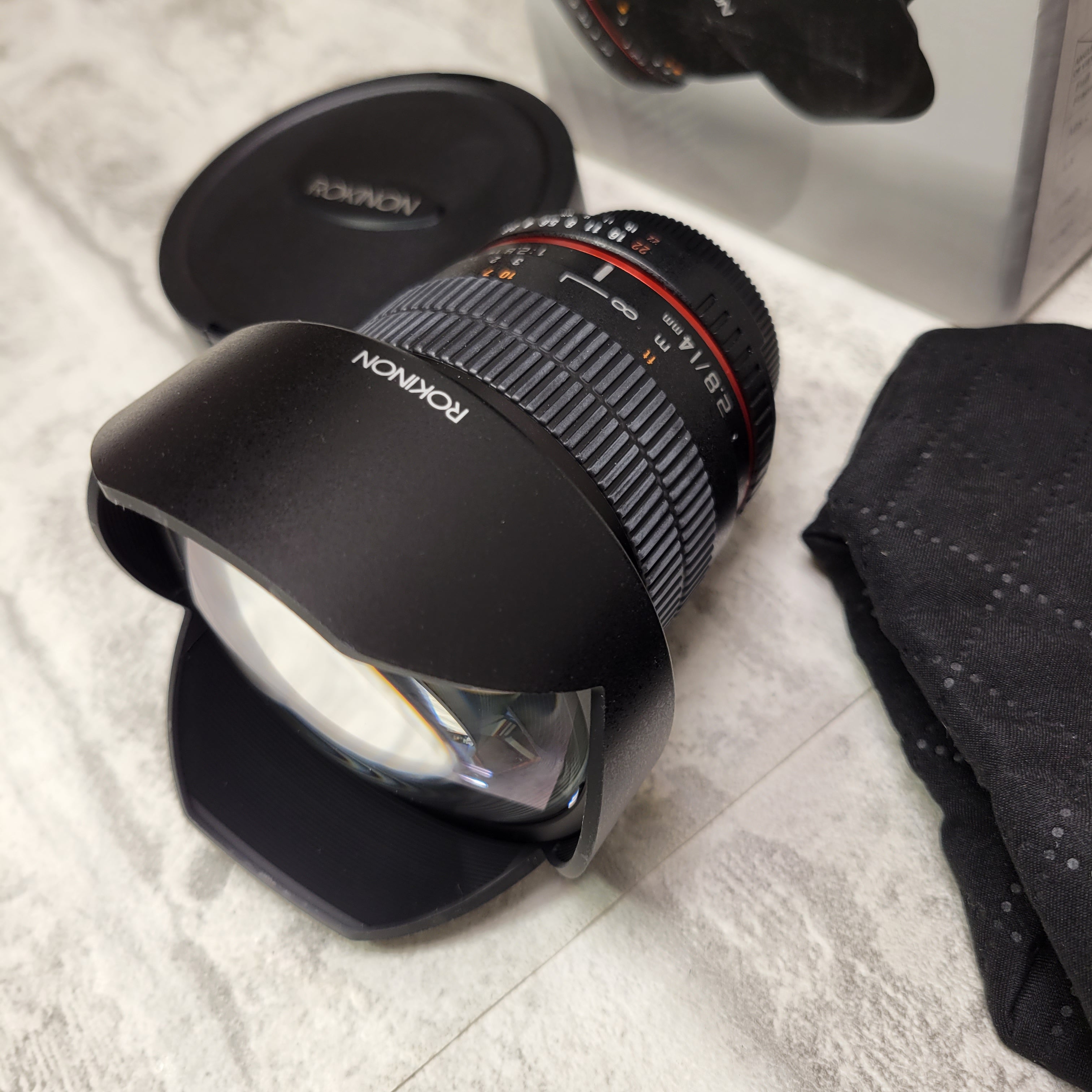 Rokinon 14mm f/2.8 Ultra Wide Angle Fixed Lens w/ Built-in AE Chip for Nikon (7685195661550)